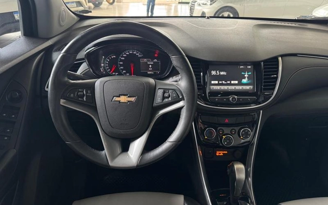 imagem-https://www.socarrao.com.br/sc-vehicle-images-prod/4414669/1792610721190-8578607_7_B_681242e519.jpeg