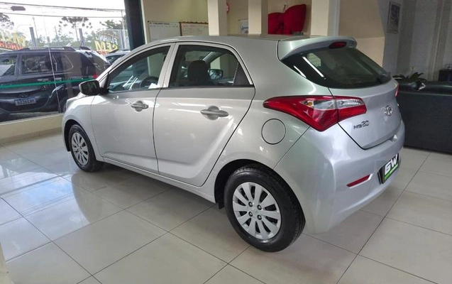imagem-https://www.socarrao.com.br/sc-vehicle-images-prod/4414670/1792687963832-8577582_15_B_a9b1c49be6.jpeg