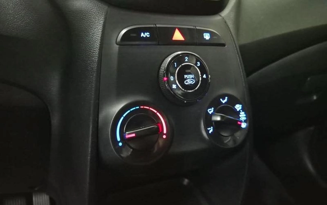 imagem-https://www.socarrao.com.br/sc-vehicle-images-prod/4414670/1792687963857-8577582_0_B_be53f23955.jpeg