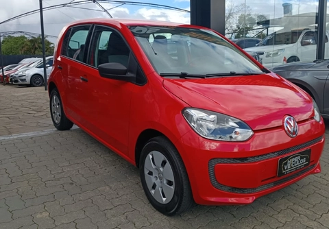 Volkswagen Up! 2015 Vermelho — foto 1 de 3