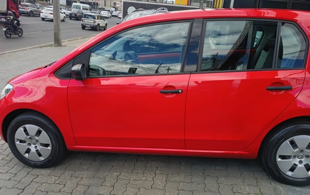 imagem-https://www.socarrao.com.br/sc-vehicle-images-prod/4414676/1792610813415-NjNjZmJmZjctMjU0MC00NTYwLWFkN2ItM2ExOGZlMGMxMjZiLmpwZw.jpg