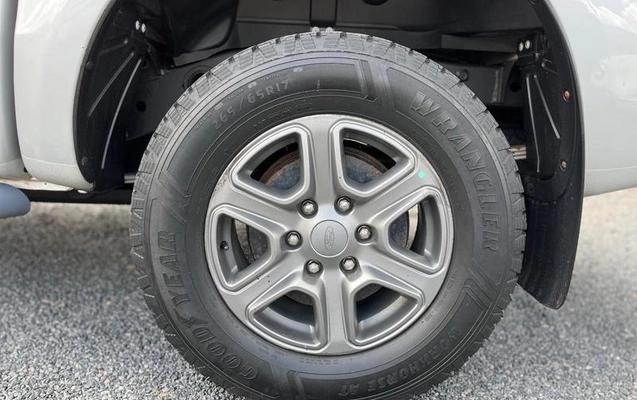 imagem-https://www.socarrao.com.br/sc-vehicle-images-prod/4414687/1792610842668-7775832_7_B_10a7f1fdb1.jpeg