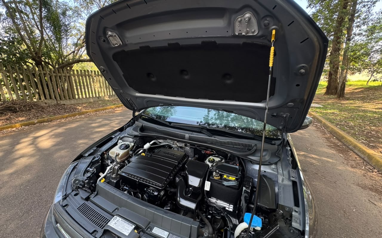 imagem-https://www.socarrao.com.br/sc-vehicle-images-prod/4414700/1792610950534-V2hhdHNBcHAgSW1hZ2UgMjAyNi0xMC0yMSBhdCAxNS4yOC40MyAoMSkuanBlZw.jpeg