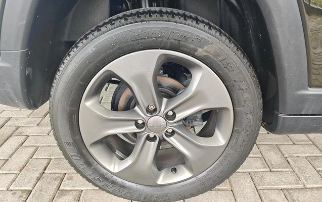 imagem-https://www.socarrao.com.br/sc-vehicle-images-prod/4414708/1792681626594-8576212_14_B_e0ed5f719d.jpeg