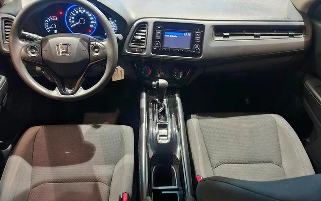 imagem-https://www.socarrao.com.br/sc-vehicle-images-prod/4414711/1792611010129-8593371_9_B_a26f2f9470.jpeg