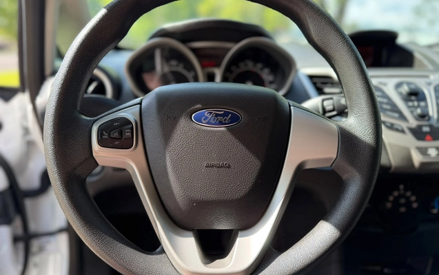 imagem-https://www.socarrao.com.br/sc-vehicle-images-prod/4414803/1792611184116-0895486d-7737-4dcf-9040-a9e77f6a4bf0.jpg