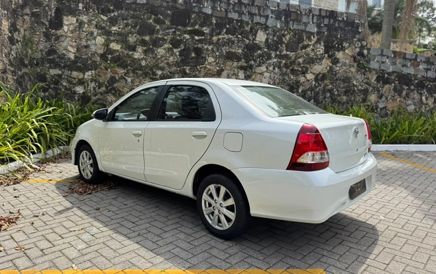 imagem-https://www.socarrao.com.br/sc-vehicle-images-prod/4414805/1792611204416-003_9d42037adcbdc674c3261e370f6e2866.jpg