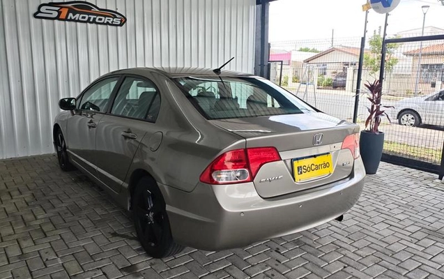 imagem-https://www.socarrao.com.br/sc-vehicle-images-prod/4414806/1792681922133-8575661_5_B_d3a2262043.jpeg