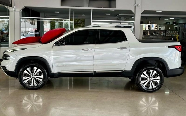 imagem-https://www.socarrao.com.br/sc-vehicle-images-prod/4414807/1792611954043-8588952_8_B_a9ac44cc51.jpeg