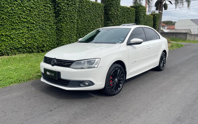 imagem-https://www.socarrao.com.br/sc-vehicle-images-prod/4414808/1792611235261-bd6d9d47-bdd3-4928-ace1-c6a517d0e0f8.jpg