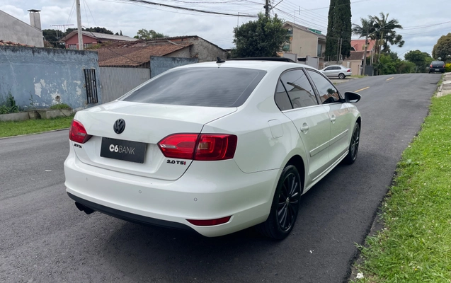 imagem-https://www.socarrao.com.br/sc-vehicle-images-prod/4414808/1792611235266-092104b4-3868-4715-8727-82b719db3a8a.jpg