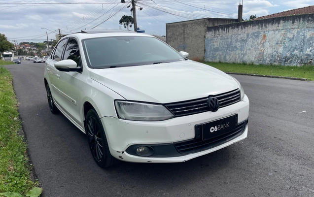 imagem-https://www.socarrao.com.br/sc-vehicle-images-prod/4414808/1792611235268-cd169fc9-b8f9-4ea2-a87a-9d4c100eab2f.jpg