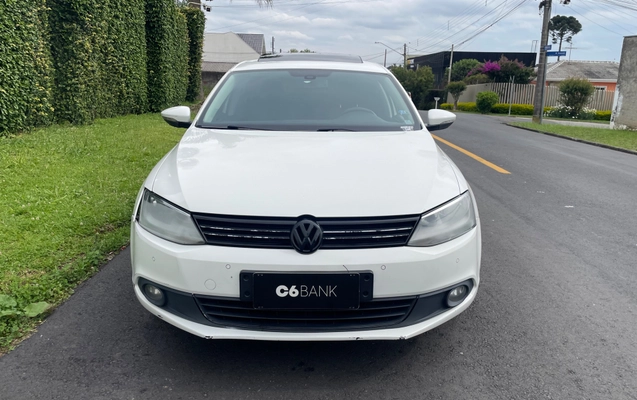 imagem-https://www.socarrao.com.br/sc-vehicle-images-prod/4414808/1792611235271-f9c257bb-df8d-47c3-aa0b-eb9c43199cc5.jpg