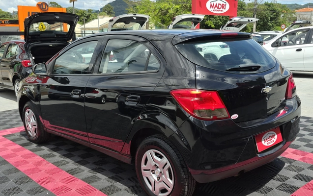 imagem-https://www.socarrao.com.br/sc-vehicle-images-prod/4414860/1792611516773-003_7908324af9f4ffcbe7ad9edfeadcdc96.jpg