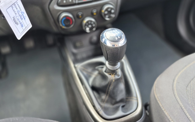 imagem-https://www.socarrao.com.br/sc-vehicle-images-prod/4414860/1792611516787-003_8dbdb402968ee3d33fc8a85876731fc7.jpg