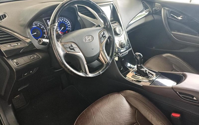 imagem-https://www.socarrao.com.br/sc-vehicle-images-prod/4414872/1792681846673-8585308_14_B_cf9df11ba8.jpeg