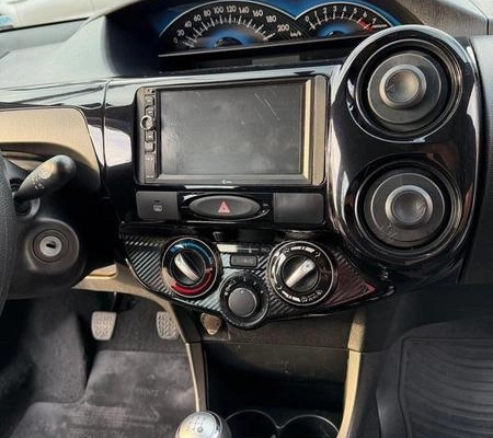 imagem-https://www.socarrao.com.br/sc-vehicle-images-prod/4414910/1792772857579-8581550_13_B_d966f2ba95.jpeg