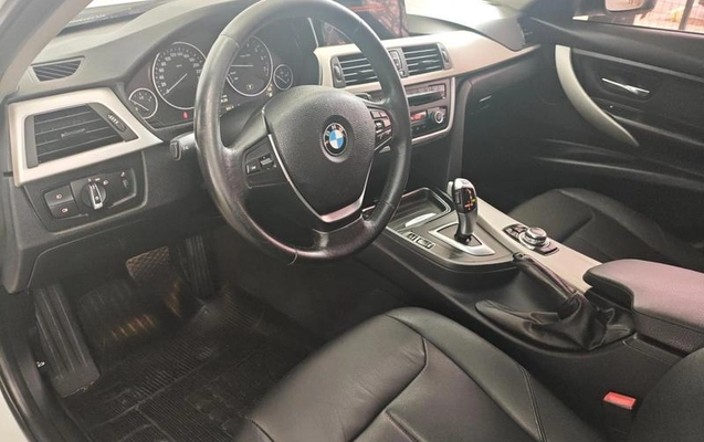 imagem-https://www.socarrao.com.br/sc-vehicle-images-prod/4414940/1792681678270-8575264_18_B_516c211ee0.jpeg