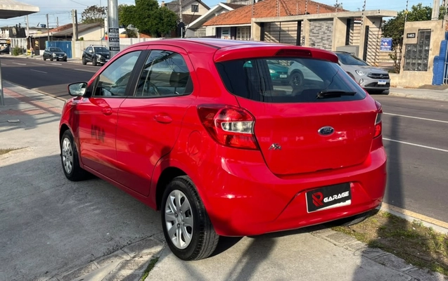 imagem-https://www.socarrao.com.br/sc-vehicle-images-prod/4415004/1792612456382-8_045401.jpg
