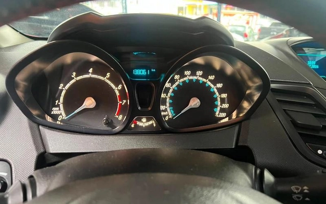 imagem-https://www.socarrao.com.br/sc-vehicle-images-prod/4415012/1792612511031-8333849_8_B_6936a17765.jpeg