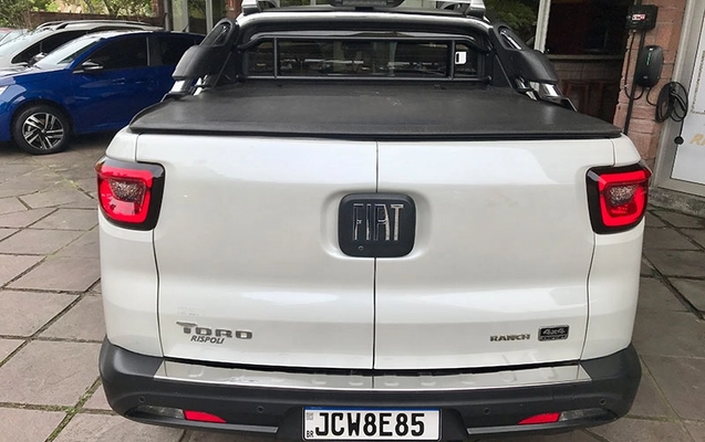 imagem-https://www.socarrao.com.br/sc-vehicle-images-prod/4415023/1792695319841-HXMzgfJa0ifKSGgGmrdtI5CKDmu8zZgd.jpg