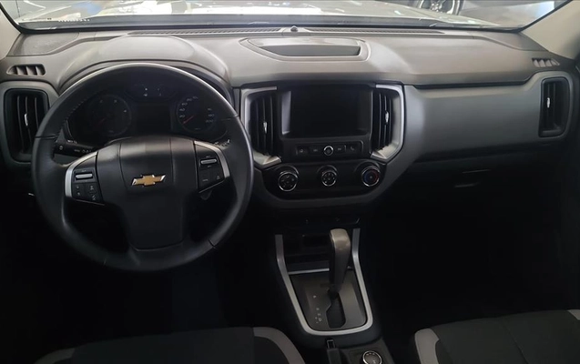 imagem-https://www.socarrao.com.br/sc-vehicle-images-prod/4415027/1792612639281-e03cbdbf-6a74-4543-ba7d-c509a270b1d720260924170215.jpeg