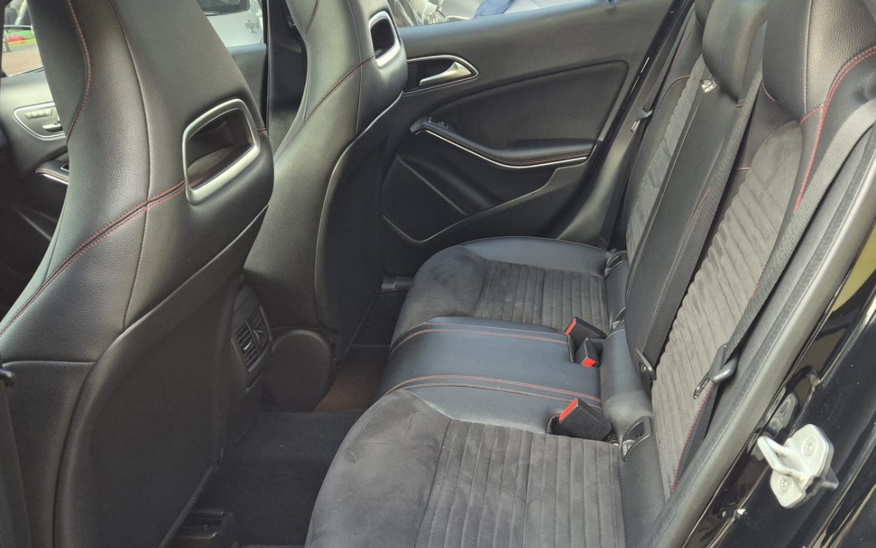 imagem-https://www.socarrao.com.br/sc-vehicle-images-prod/4415034/1792612665429-V2hhdHNBcHAgSW1hZ2UgMjAyNi0xMC0yMCBhdCAxNy40OC4wMSAoMSkuanBlZw.jpeg