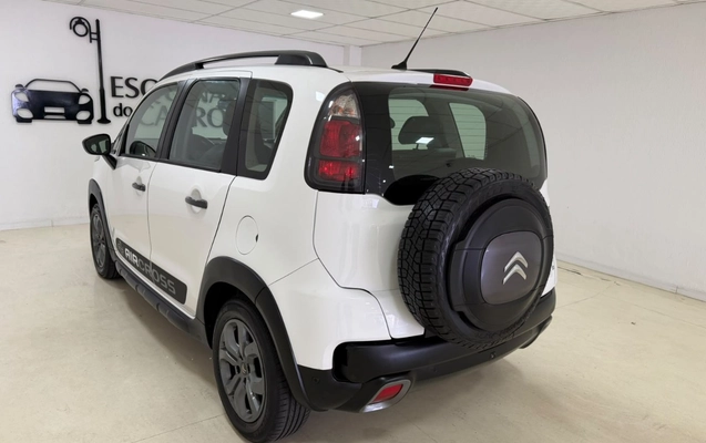 imagem-https://www.socarrao.com.br/sc-vehicle-images-prod/4415058/1792612891821-V2hhdHNBcHAgSW1hZ2UgMjAyNi0xMC0yMSBhdCAxNi4yOS4yNC5qcGVn.jpeg