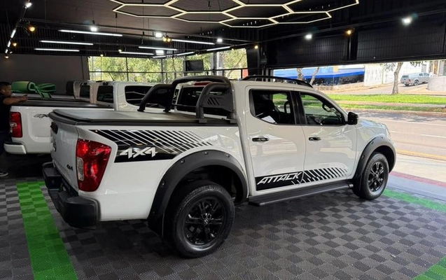 imagem-https://www.socarrao.com.br/sc-vehicle-images-prod/4415060/1792854676652-8593626_8_B_2f58a81532.jpeg