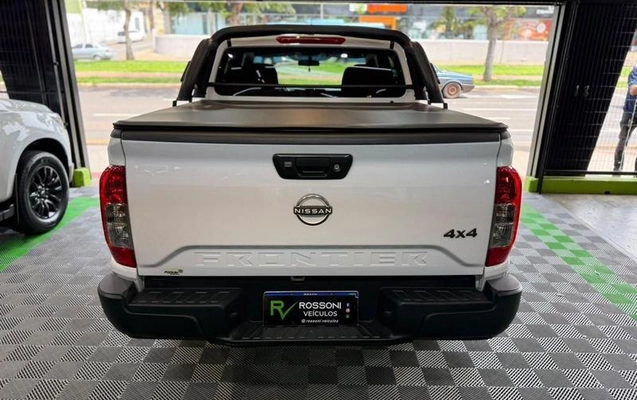 imagem-https://www.socarrao.com.br/sc-vehicle-images-prod/4415060/1792854676654-8593626_18_B_70cfeb517b.jpeg