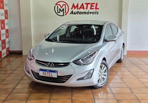 Hyundai Elantra 2015 Prata — foto 1 de 3