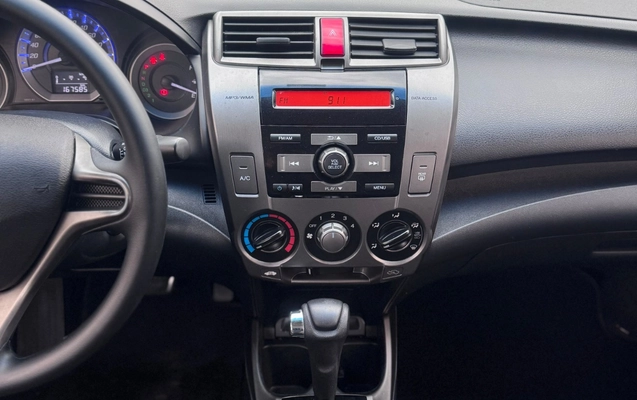 imagem-https://www.socarrao.com.br/sc-vehicle-images-prod/4415088/1792613100378-SU1HLTIwMjYxMDE0LVdBMDA3NC5qcGc.jpg