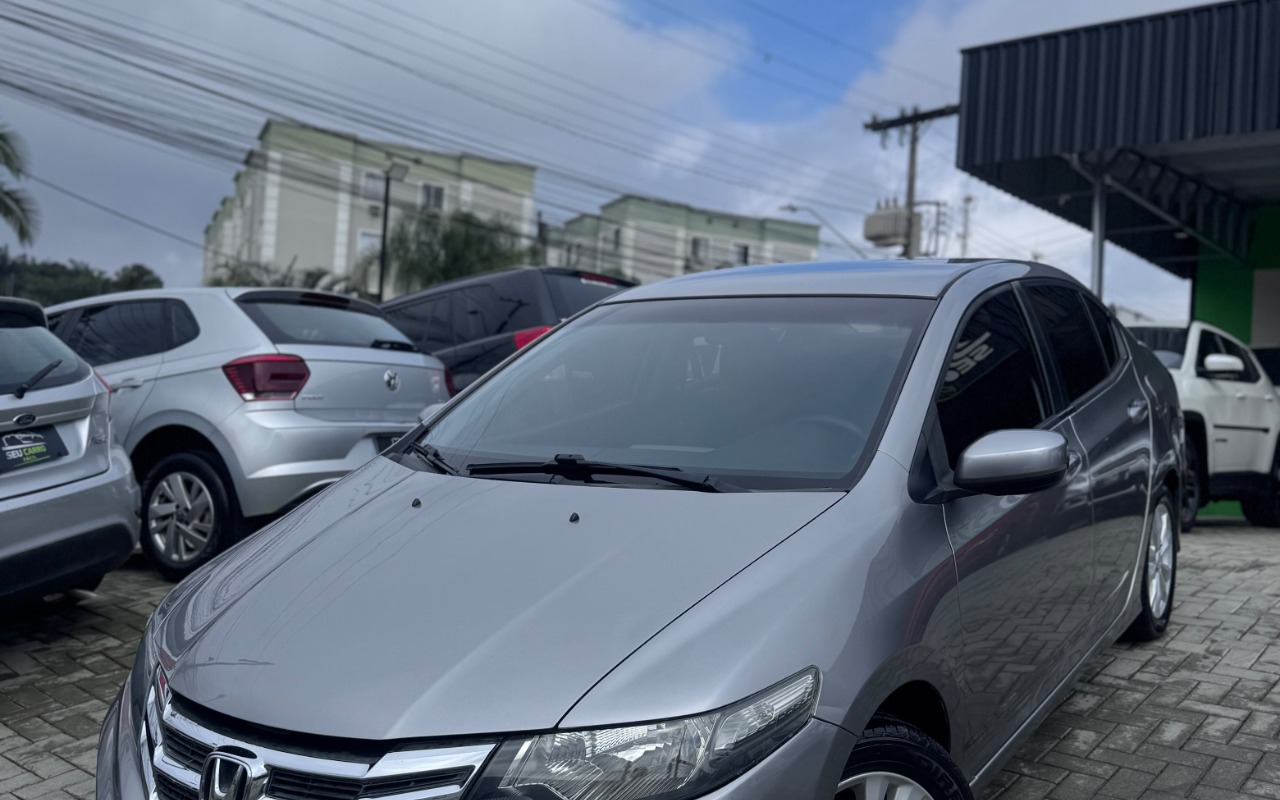 imagem-https://www.socarrao.com.br/sc-vehicle-images-prod/4415088/1792613102450-SU1HLTIwMjYxMDE5LVdBMDA5MS5qcGc.jpg