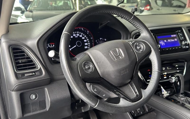 imagem-https://www.socarrao.com.br/sc-vehicle-images-prod/4415113/1792613207016-8592521_8_B_9881cbf72d.jpeg
