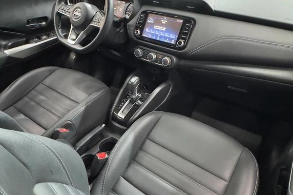imagem-https://www.socarrao.com.br/sc-vehicle-images-prod/4415138/1792778647646-8591004_9_B_970dcf933c.jpeg