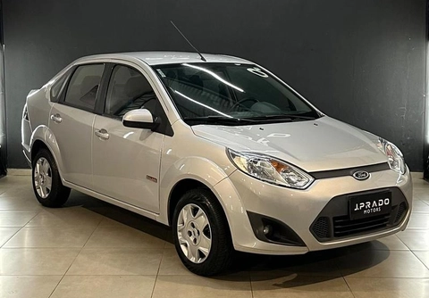 Ford Fiesta 2012 Prata — foto 1 de 3