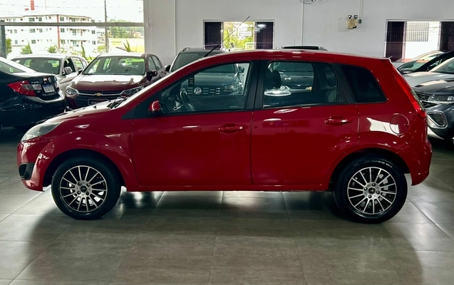 imagem-https://www.socarrao.com.br/sc-vehicle-images-prod/4415194/1792613648533-9f30004ea9e84ae28f3372cd6cb195d6_1792613617915.jpg