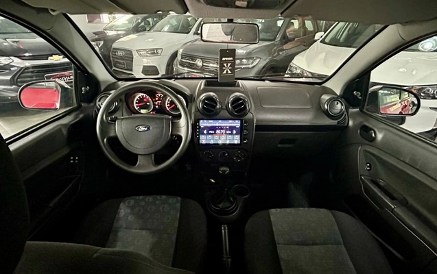 imagem-https://www.socarrao.com.br/sc-vehicle-images-prod/4415194/1792613648536-6794b970140045fab35439d857643d3e_1792613617962.jpg