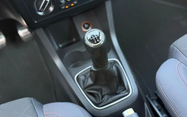 imagem-https://www.socarrao.com.br/sc-vehicle-images-prod/4415275/1792614011896-8593723_0_B_28726621f5.jpeg