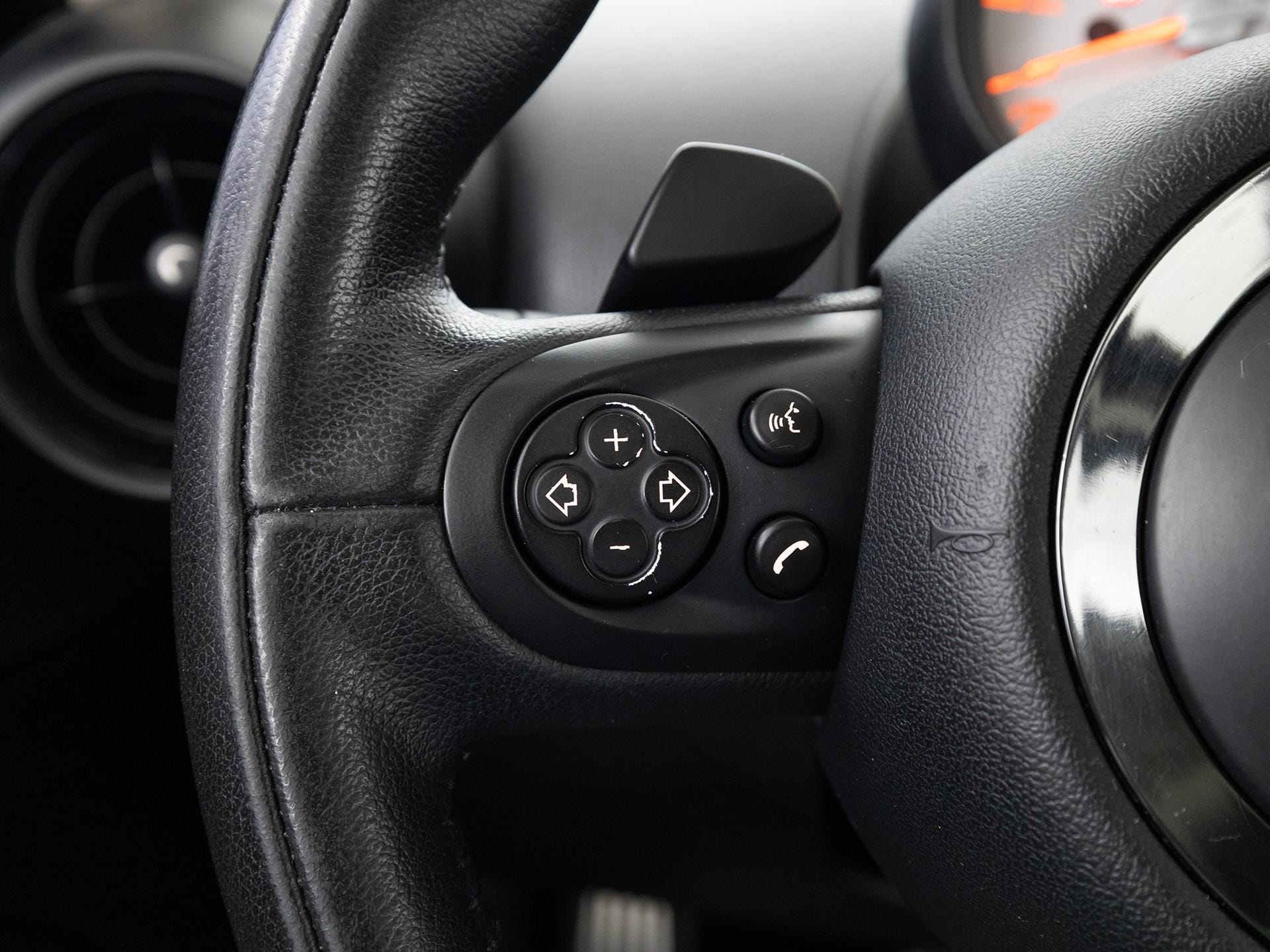 imagem-https://www.socarrao.com.br/sc-vehicle-images-prod/44153/1769988803115-6577549OR_1743702216_79_670.jpg