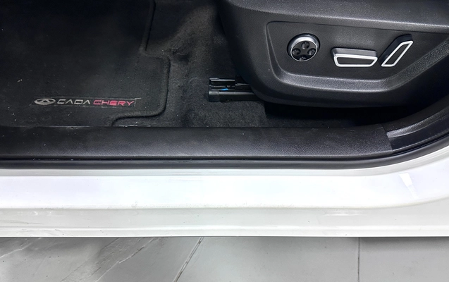 imagem-https://www.socarrao.com.br/sc-vehicle-images-prod/4415343/1792614289091-78b805f8-7b7c-41f1-8a45-b211de8dc89e.jpg