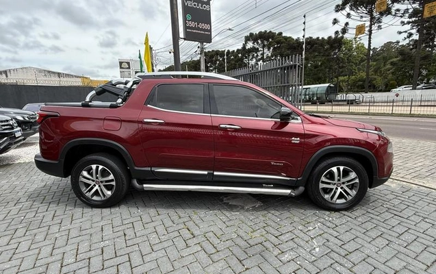 imagem-https://www.socarrao.com.br/sc-vehicle-images-prod/4415373/1792614568296-8448688_4_B_6b9aa0797d.jpeg
