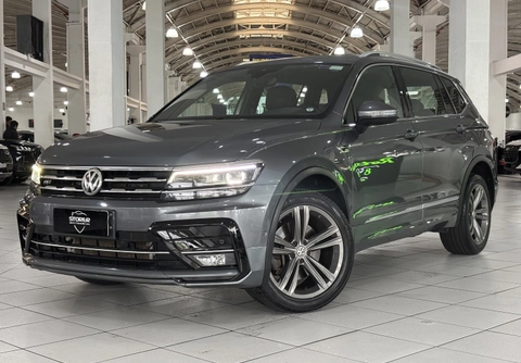 Volkswagen Tiguan 2021 Cinza — foto 1 de 3