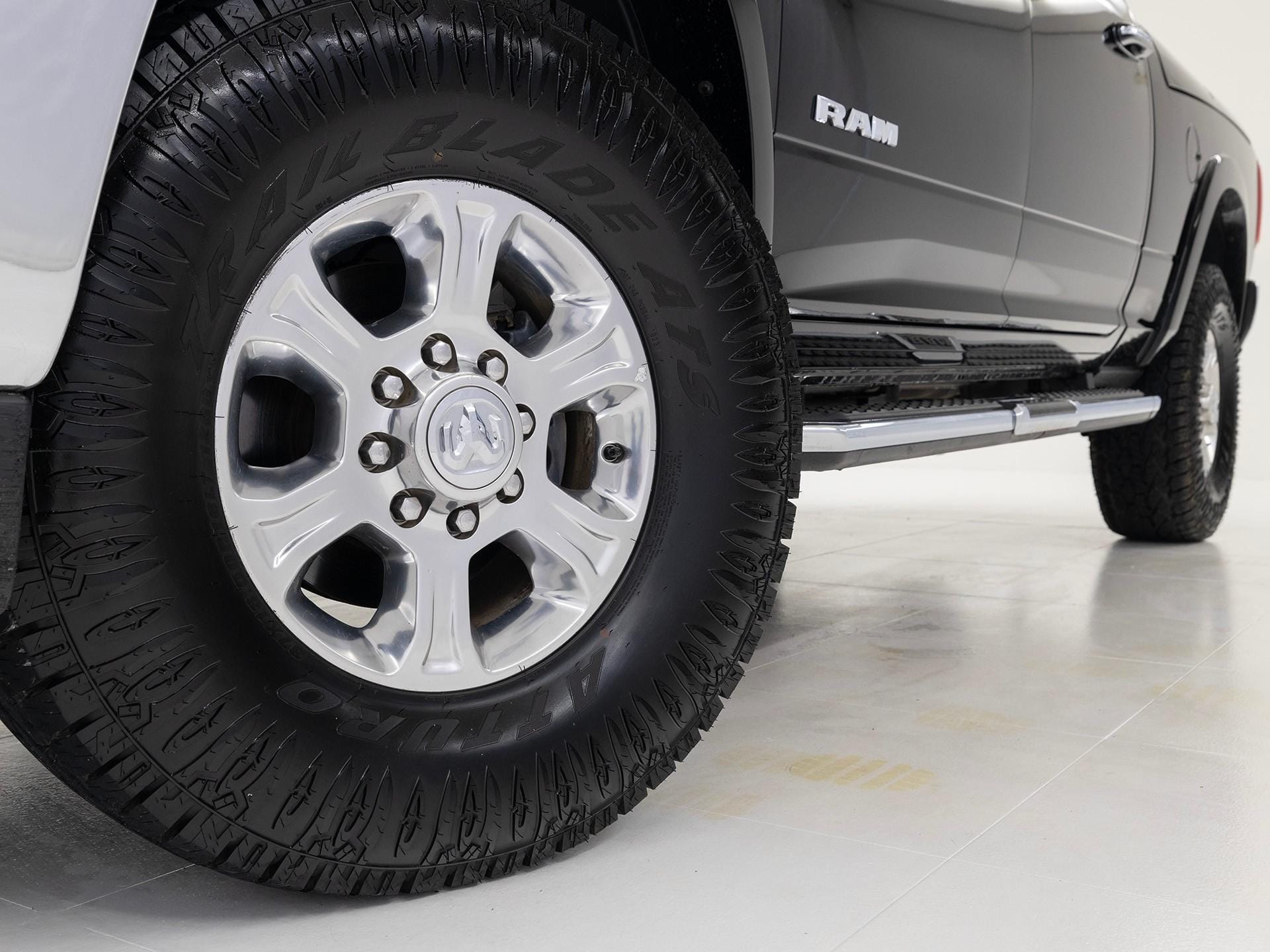 imagem-https://www.socarrao.com.br/sc-vehicle-images-prod/44154/1769988803506-6577588OR_1743702709_1_300.jpg