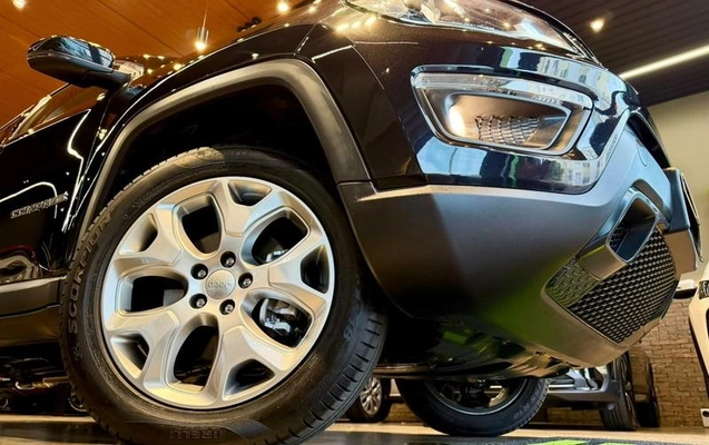 imagem-https://www.socarrao.com.br/sc-vehicle-images-prod/4415429/1792614919632-8593840_3_B_6ccf92952d.jpeg