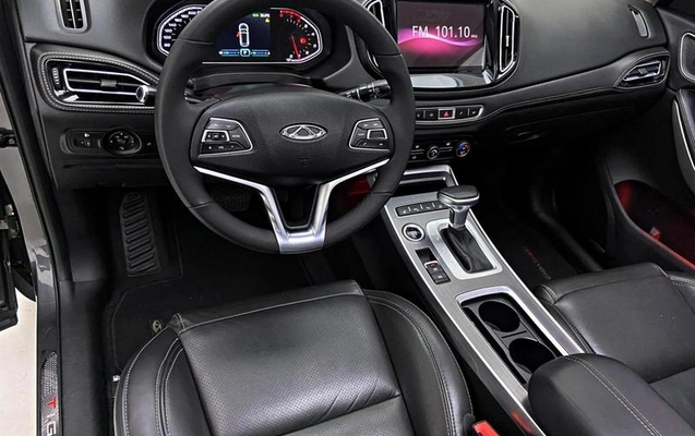 imagem-https://www.socarrao.com.br/sc-vehicle-images-prod/4415480/1792615222978-8591642_3_B_55a438b27c.jpeg