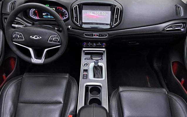 imagem-https://www.socarrao.com.br/sc-vehicle-images-prod/4415480/1792615222982-8591642_6_B_83f252abfa.jpeg