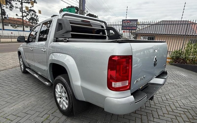 imagem-https://www.socarrao.com.br/sc-vehicle-images-prod/4415485/1792615319197-8389266_8_B_a661f22a43.jpeg