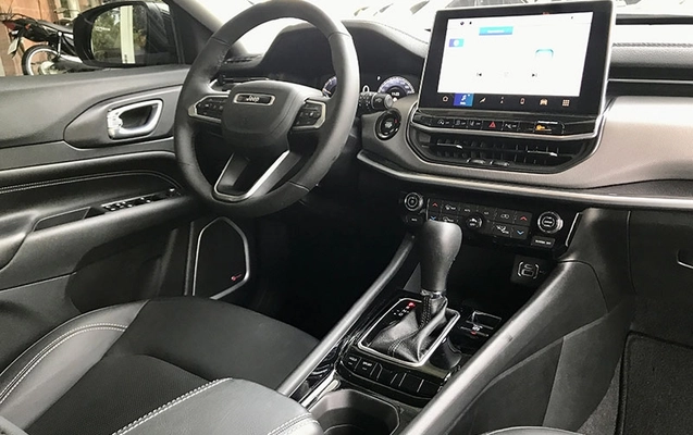 imagem-https://www.socarrao.com.br/sc-vehicle-images-prod/4415506/1792695701251-50MROIjxNu6raVnA0iStriv8YxdKAZDv.jpg
