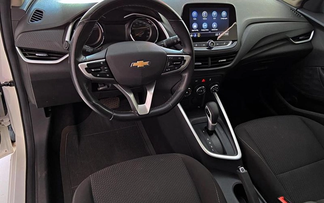 imagem-https://www.socarrao.com.br/sc-vehicle-images-prod/4415618/1792615747202-8547213_2_B_4abf72ca0d.jpeg